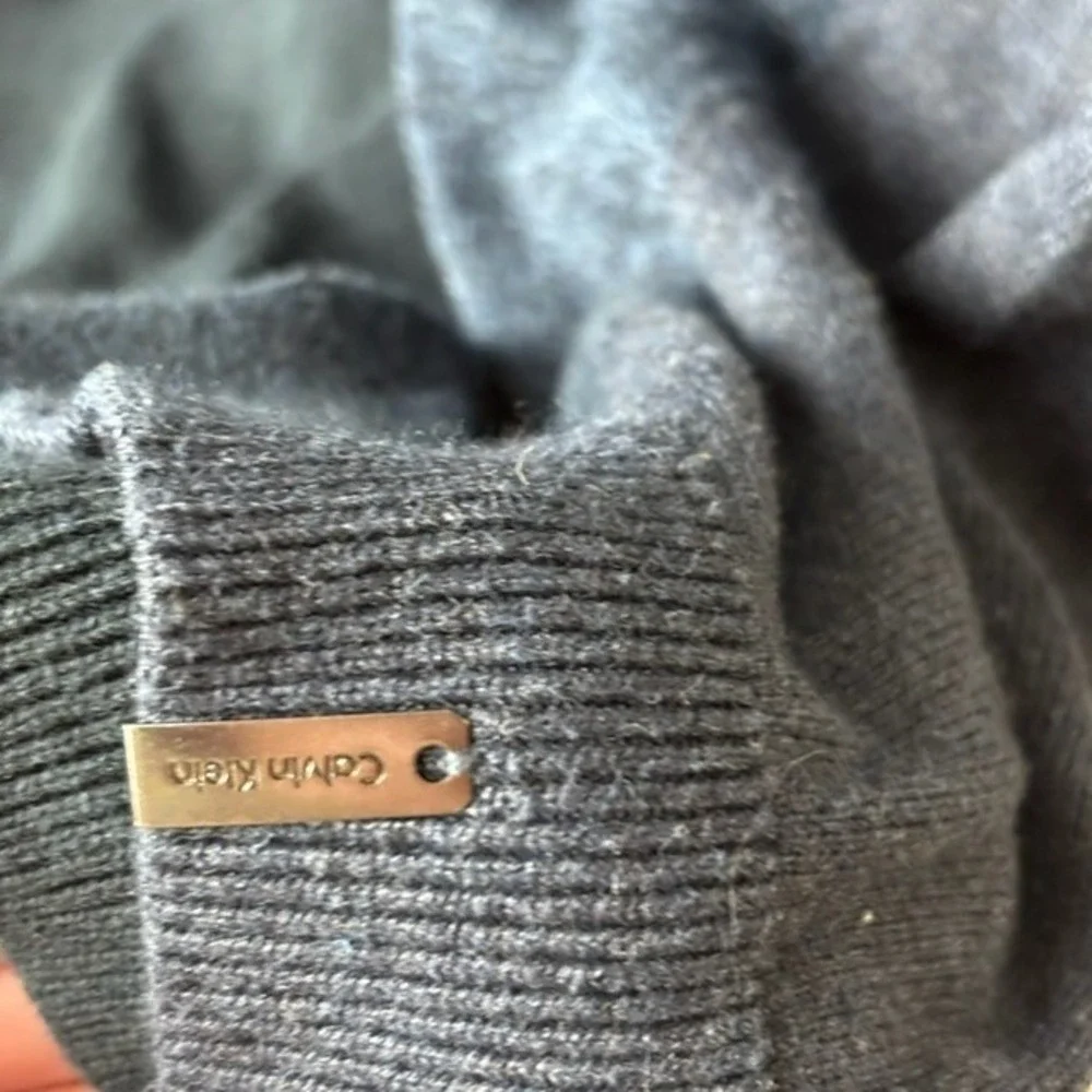 Mens XL Calvin Klein Sweater Blue Heather Colorblock Knitted V Neck‎ Long Sleeve